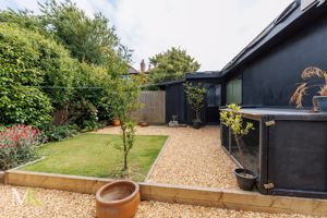 Photo 19- click for photo gallery